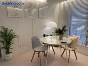 2-room 4-person Cozy House 1 - Image 1