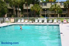 NEAR OCEAN VILLAS - Hilton Head's Best and Most Affordable Deluxe Villas Close to Beach - Image 5