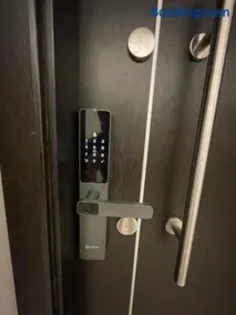 Nuevo Departamento de categoría de 2 ambientes con cochera, gimnasio, pileta climatizada y amenities premium en ROYAL PARK Mar del Plata, excelente ubicación a dos cuadras de la playa, para 4 PAX - Image 3