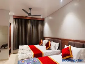 Radhey Krishna Hotel And Resort - Image 3