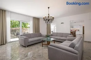 Villa ANKICA with heated pool - Image 3