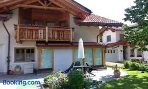 Bina' s house - Image 1