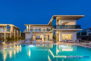 Villa Sara for 10 people near Novigrad with sea view and salt- water pool - Image 1