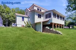 Dog-Friendly, Bay View Home with WiFi & Laundry - Close to Baxter State Forest - Image 3