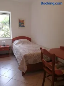 Beach Apartments Rogoznica - Image 5