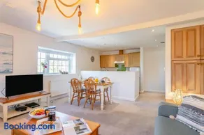 2 Bed in Whitstone oc-f31808 - Image 5