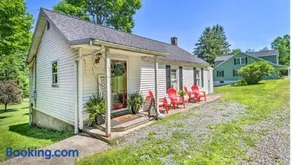 Historic Sears River Home (Main Level) on 10 Acres - Image 2