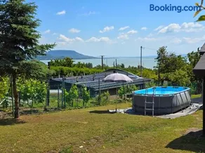 no 109 Holiday house Beautiful View with pool - Image 1