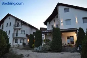 Pensiunea Faur - Image 1