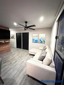 Entire Luxurious Apartment in Shopping Mall - Image 2