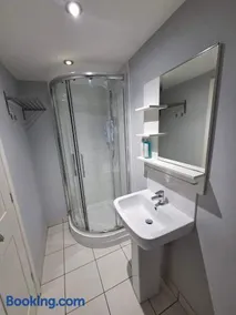 No 4 New Inn Apartments - Image 5