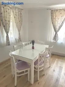 La Mimi Villa - Image 2