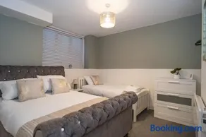 Frant Road Retreat | Private Parking - Image 4