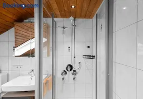 Modernes Apartment zentral in Ochsenhausen mit Parkplatz und WLAN ideal für Business und Urlaub - Image 2