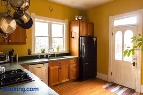 Just Two Blocks From Downtown Bozeman, The Dahlia House Is A Tucked Away Retreat - Image 2