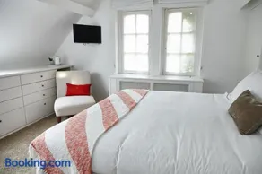 Guest house La Maison Chantecler - Image 5