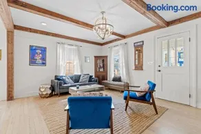 3BR retreat w pool near French Quarter - Image 1
