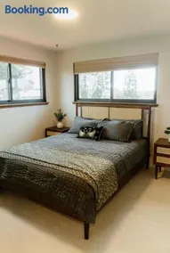 Villa Mt Rainier - Image 2