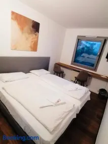 CREO Hotel Dessau - Image 3
