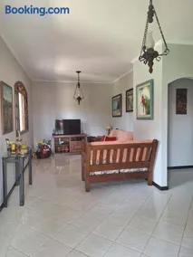 Linda chácara com piscina e churrasqueira - Image 3