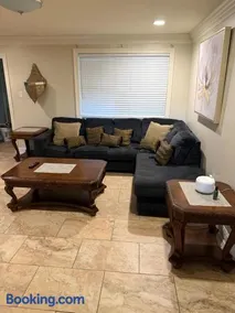 Perfect for Groups or Solo Travelers - Image 1