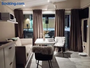 Modern cottage, quiet area with good bus connection - Image 3