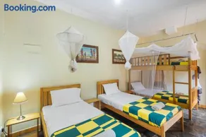 Surjios Guest House - Image 2