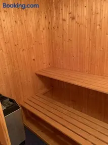 Ferienhaus mit Sauna nah am Badesee und Sportplatz - Image 2