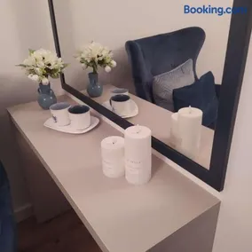 Apartamenty Centrum Warszawska 66 niebieski i różowy - Image 3