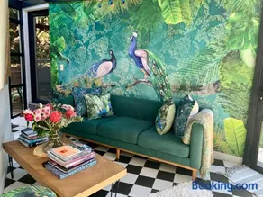 Constantia Winelands Lodge - Image 2