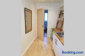 Cosy, self contained annex - Image 2