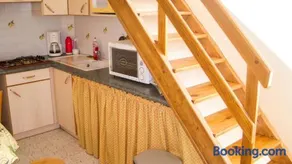 Maison charmante à Montblanc avec terrasse - Image 3