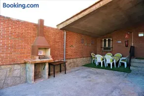 Casa Rural EL HUERTO con Jardín - Image 4