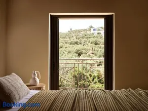 Rosa Sea Front Maisonette - Image 3