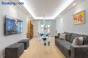 BEAUTIFUL LUXURY APARTMENT 66 m2 - Image 3