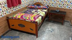 PPH LIVING Mahalaksmi Lodging - Image 2