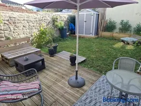 Suite deluxe avec jacuzzi et jardin à 2 min de la plage - Image 1