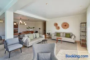 Luxury City House - Image 4