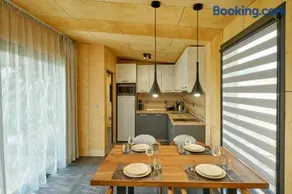 Holiday Village Smokinia - Image 1