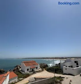 Baleal Bali Casa da Ilha - Image 1