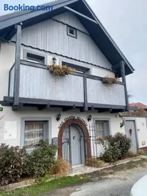 NAD STARÝM SKLEPEM - Image 3