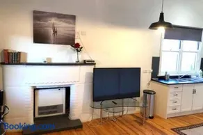 Modern Charming Miners’ Cottage +Free Internet - Image 2