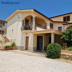 Appartamento Salvatore Caletta sul mare con parcheggio privato - Image 2