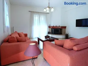 Gloria's House - Image 1
