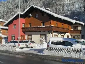 Villa Familia - Image 1