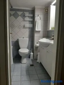 Spacious and comfy apartment - Image 1