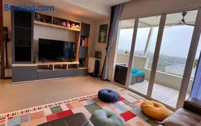 Seaview 2 bedroom Condo 120sqm shared pool gym private infra-red sauna - Image 2