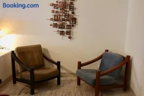 Authentic & Tranquil Villa - Image 2