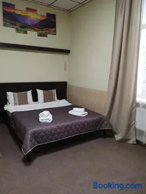 Orange Hotel - Image 3