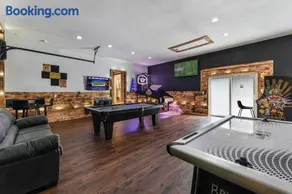 Fun N Sun - Ultimate Backyard Pool And Game Room - Image 4
